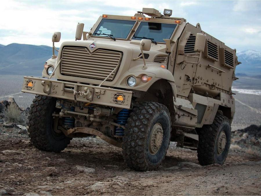  International MaxxPro 4x4 2007 года  (фото 9 из 16)
